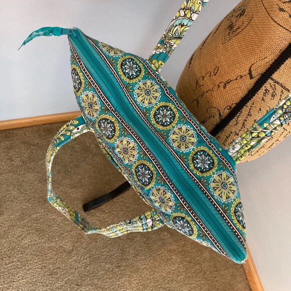 Vera Bradley Peacock Villager 9 Pocket Shoulder Bag Made in USA - Picture 5 of 16